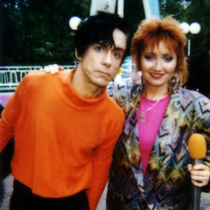 Barbie Wilde interviewing Iggy Pop on Hold Tight Granada TV 1987