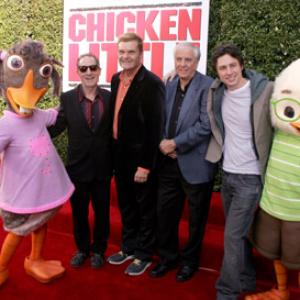 Garry Marshall, Zach Braff, Harry Shearer and Fred Willard at event of Chicken Little (2005)