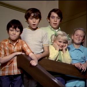 Still of Eve Plumb, Susan Olsen, Christopher Knight, Mike Lookinland and Barry Williams in The Brady Bunch (1969)