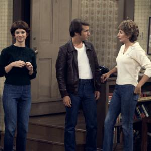 Still of Penny Marshall, Henry Winkler and Cindy Williams in Laverne & Shirley (1976)
