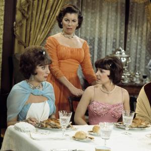 Still of Penny Marshall Kathryn Ish Mary Treen and Cindy Williams in Laverne amp Shirley 1976
