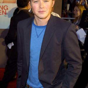 Cole Williams at event of Raising Helen (2004)
