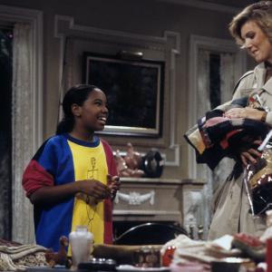 Still of Ann Ryerson and Kellie Shanygne Williams in Family Matters (1989)