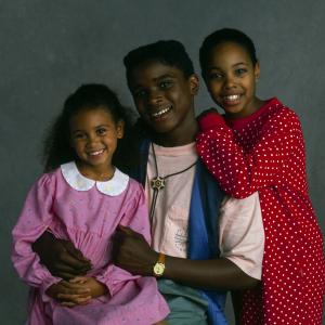 Still of Valerie Jones, Darius McCrary and Kellie Shanygne Williams in Family Matters (1989)