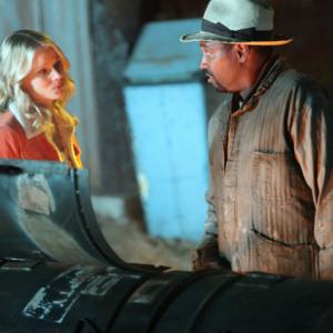 Still of Joelle Carter and Mykelti Williamson in Justified 2010