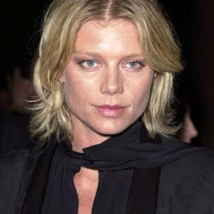 Peta Wilson at event of A Girl Thing (2001)