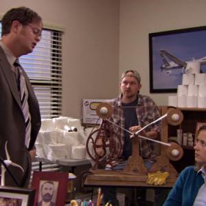 Still of Jenna Fischer and Rainn Wilson in The Office 2005
