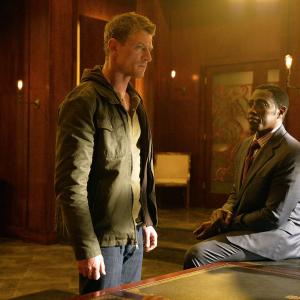 Still of Wesley Snipes and Philip Winchester in The Player (2015)