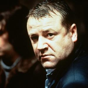 Still of Ray Winstone in Nil by Mouth 1997