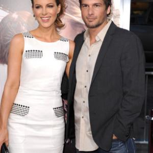 Kate Beckinsale and Len Wiseman at event of Going the Distance (2010)