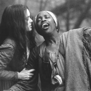 Still of Winona Ryder and Charlayne Woodard in The Crucible (1996)