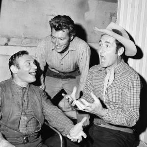 Still of Clint Eastwood, Frankie Laine and Sheb Wooley in Rawhide (1959)