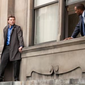 Still of Sam Worthington and Anthony Mackie in Ant ribos 2012