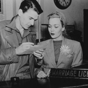 Ronald Reagan and Jane Wyman getting their marriage license