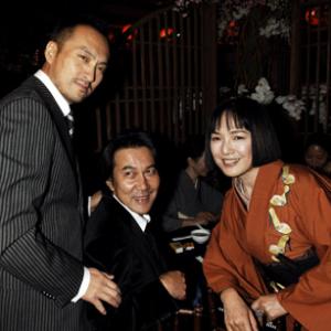 Kaori Momoi, Ken Watanabe and Kôji Yakusho at event of Memoirs of a Geisha (2005)