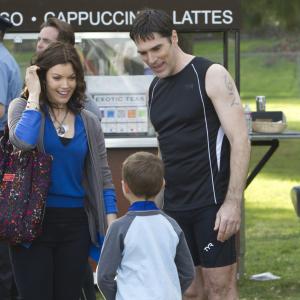 Still of Thomas Gibson, Bellamy Young and Cade Owens in Nusikalstami protai (2005)