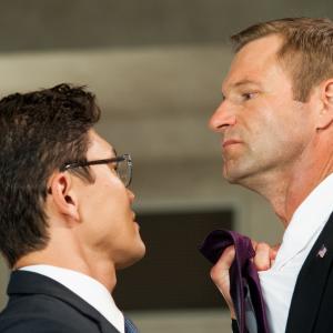 Still of Aaron Eckhart and Rick Yune in Olimpo apgultis 2013