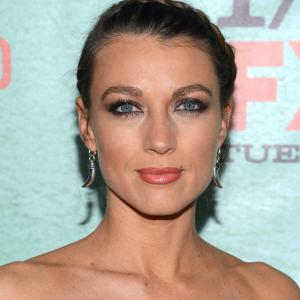 Natalie Zea at event of Justified 2010
