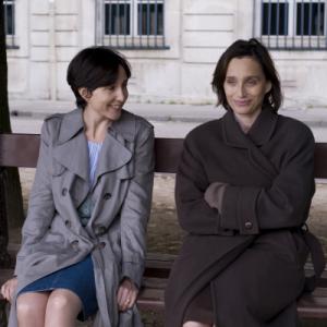 Still of Kristin Scott Thomas and Elsa Zylberstein in Il y a longtemps que je taime 2008