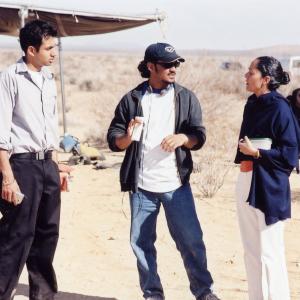 WriterDirector Sharat Raju on the set of American Made with Kal Penn and Sakina Jaffrey