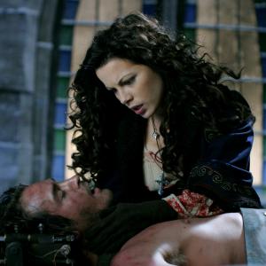 Still of Kate Beckinsale and Will Kemp in Van Helsing (2004)