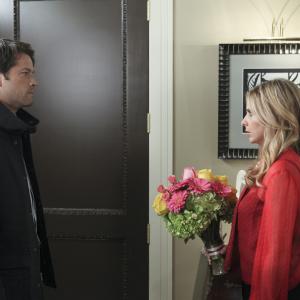 Still of Sarah Michelle Gellar and Misha Collins in Ringer (2011)