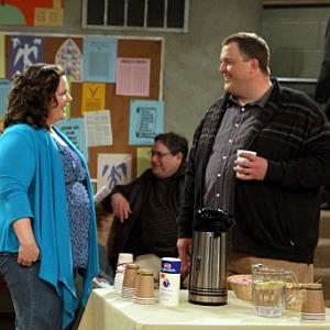Still of Melissa McCarthy and Billy Gardell in Mike amp Molly 2010