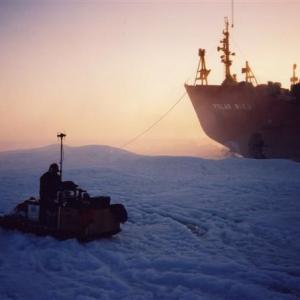 Shackleton The Sound Sledge at Sunset