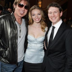 Billy Ray Cyrus, Lukas Behnken and Katherine Boecher at event of Kaimynas snipas (2010)
