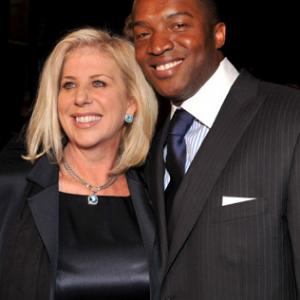 Roger R Cross and Callie Khouri at event of Mad Money 2008