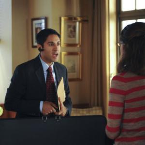 Still of Tina Fey and Maulik Pancholy in 30 Rock (2006)