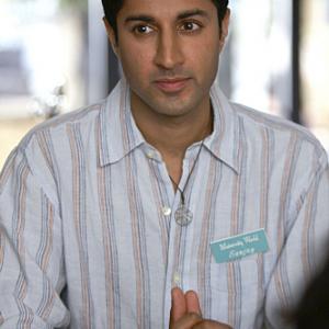 Still of Maulik Pancholy in Weeds 2005