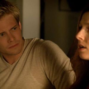 Still of Shoshannah Stern and Hunter Parrish in Weeds (2005)