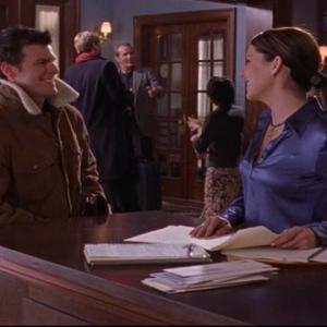 Joe Fria and Lauren Graham in Gilmore Girls