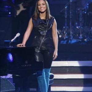 Still of Alicia Keys in Dancing with the Stars 2005