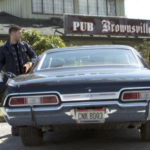 Still of Jensen Ackles and Mark Sheppard in Supernatural (2005)