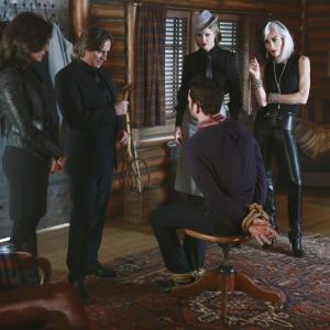 Still of Robert Carlyle Eion Bailey Kristin Bauer van Straten Lana Parrilla and Victoria Smurfit in Once Upon a Time 2011