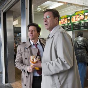Still of Mark Wahlberg and Will Ferrell in Rezerviniai farai (2010)