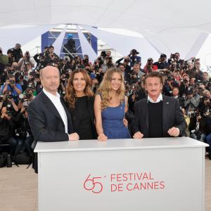 Sean Penn, Roberta Armani, Paul Haggis and Petra Nemcova