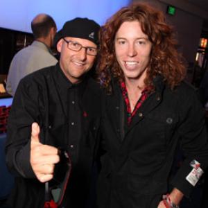 Shaun White and Steve Lawrence at event of X Games 3D The Movie 2009