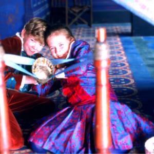 Still of Thomas Brodie-Sangster and Eliza Bennett in Nanny McPhee (2005)
