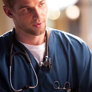 Still of Mike Vogel in Miami Medical 2010