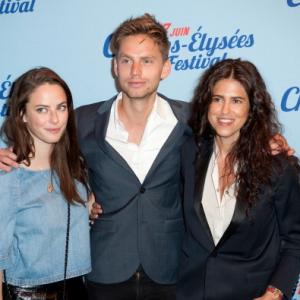 WriterDirector Francesca Gregorini Executive Producer Alex Sagalchik and Actress Kaya Scodelario on the red carpet