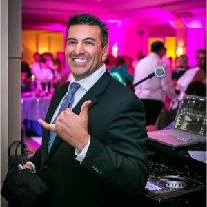 DJ | Event Hosting a Wedding