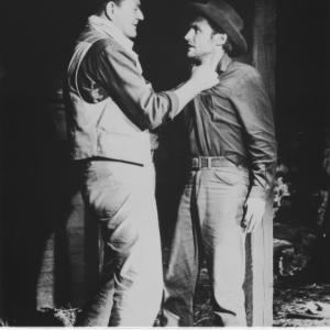 Still of John Wayne and Dennis Hopper in The Sons of Katie Elder 1965