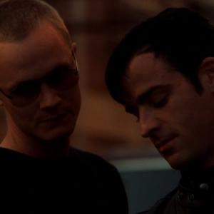 Still of Justin Theroux and David Anders in Alias 2001