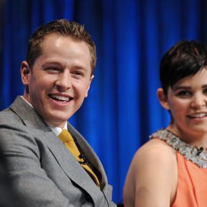Ginnifer Goodwin and Josh Dallas at event of Once Upon a Time 2011