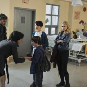 Still of Ginnifer Goodwin, Jennifer Morrison, Lana Parrilla, Jamie Dornan and Jared Gilmore in Once Upon a Time (2011)