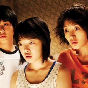 Still of Hye-su Kim, Bo-ra Hwang and Ah In Yoo in Johji-anihanga (2007)