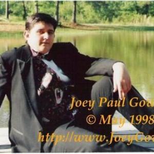 Joey Gowdy in 1998 posing at his parents lake before the Hickory Flat Junior Prom